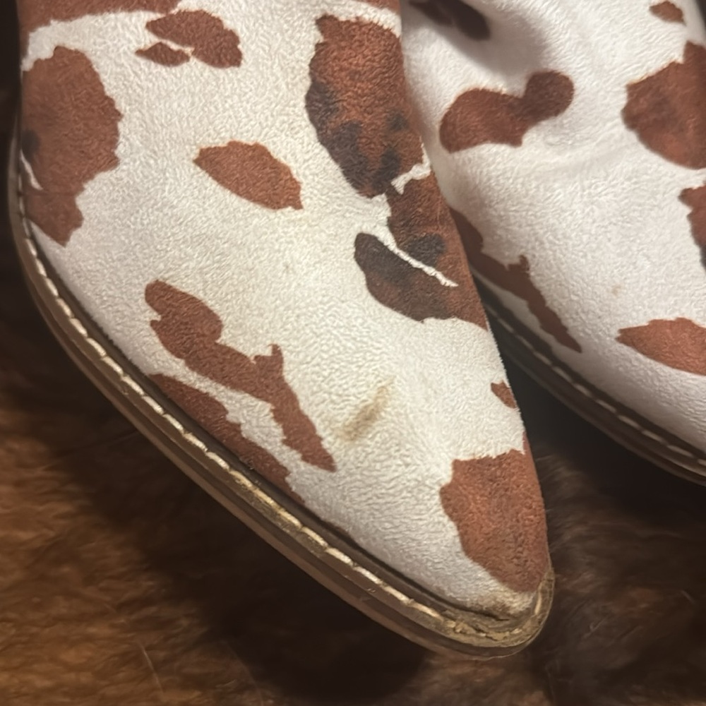 Cowprint boots - Picture 4 of 4